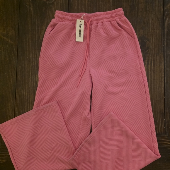 Pink Comfy Set - Picture 3 of 5